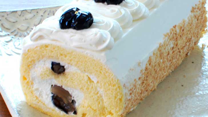 【青山通りのプリン屋さん】黒豆の出番は正月だけじゃない！丹波篠山産の黒豆を使った「KUROMAMEロール」